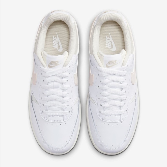 NEW Nike Gamma Force Shoes Womens Sz 10
White Athletic Leather Sneakers Trainers - Picture 7 of 10